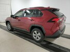 Toyota RAV-4 LE - 6