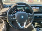 330e xDrive PHEV - 9