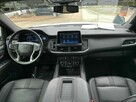 Chevrolet Suburban RST - 10