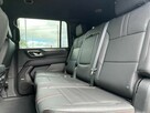 Chevrolet Suburban RST - 15