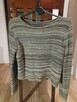 Sweterek z dzianiny na jesień, krótki krój, w zielone paski - 1