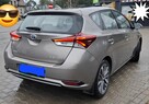 Toyota Auris Hybryda - 3