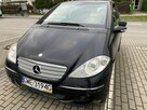 Mercedes A 200 Niski przebieg, pól skóry, klimatyzacja, Isofix, hak, Avantgarde - 2