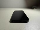 iPhone 15 Pro z Casem - 2