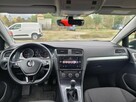 Volkswagen Golf - 8