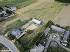 Hektarowe siedlisko z domem i trzystumetrową halą. - 2
