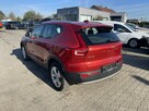 Volvo XC 40 Momentum AWD Aut. - 2