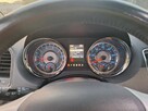Chrysler Town & Country - 8
