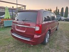 Chrysler Town & Country - 4