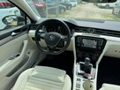 Volkswagen Passat 150KM Highline Navi Panorama Alcantara Opłacony Gwarancja Przebiegu! - 9