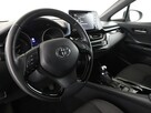 Toyota C-HR Hybryda 184KM Niski przebieg Navi Kamera cofania Klimatyzacja Bluetoot - 14