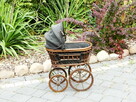 Ozdobny dekoracyjny wózek dziecięcy typu retro 60x50 cm. - 3