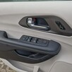 Chrysler Pacifica - 13