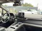 Toyota Sienna Bezwypadkowy / Drugi Właściciel / Tempomat / Szyberdach / FV Marża - 13