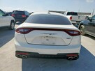 Kia Stinger GT1 3.3 V6 - 7