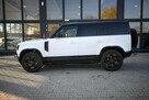 Land Rover Defender MY25 3.0D I6 200 KM AWD X-Dynamic SE 110 FujiWhite JLR Marvel Łódź - 4