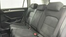 Volkswagen Passat kombi benzyna - 12