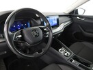 Škoda Octavia mHEV DSG virtual cocpit full LED navi klima auto czujniki parkowania - 14
