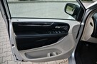 Lancia Voyager 2,8CRD*Automat*7-foteli*Monitory*Xenon*Full - 14