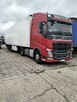 Samochód ciężarowy Volvo z naczepą chłodnią Krone - 2
