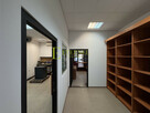 Przestronny lokal 83m² w pasażu handlowym - 16