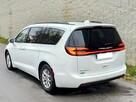 Chrysler Pacifica - 4