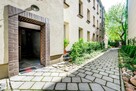 Urocza kawalerka parter Wilda - 15