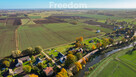 Przestronna działka budowlana z usługami ! - 9