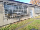 Hala ,pomieszczenia magazynowe barak biurowy łącznie 660 m 2 - 2
