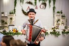 DJ wodzirej z akordeonem, grający i śpiewający akordeonista - 10
