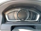 Volvo XC 60 2017, 2.0L, 4x4, T6 INSCRIPTION, od ubezpieczalni - 9