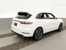 Porsche Cayenne Turbo 2022 V8 - 5