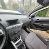 Opel Astra III uszkodzony - 10