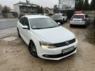 Volkswagen Jetta 1.6*105*ALU*17*Navi*PDC*Doinwestowane*Tempomat*Wielofunkcja* - 4