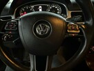 Volkswagen Touareg 3.0TDI 4x4  led skóra panorama - 16
