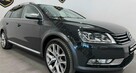 Volkswagen Passat - 1