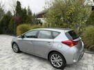 Toyota Auris Hybryda niski przebieg oryginalny lakier !!! - 2