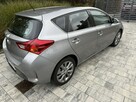 Toyota Auris Hybryda niski przebieg oryginalny lakier !!! - 3