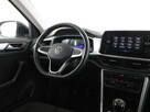 Volkswagen T-Roc klima auto full LED czujniki parkowania Apple CarPlay Android Auto - 16