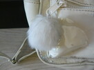 Maly plecaczek bialy, z pomponem - 2