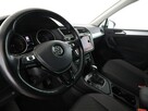 Volkswagen Tiguan niski przebieg automat climatronic-3stref. navi PDC tempomat - 14
