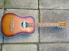 Gitara drewniana akustyczna, 50 zł.