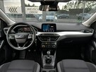 Ford Focus Grzane fotele+Kierownica Asystent Tempomat Czujniki Navi Alu GWARANCJA - 9