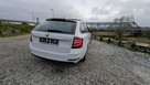 Škoda Octavia Panoramadach, wersja Clever - 10