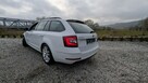 Škoda Octavia Panoramadach, wersja Clever - 12