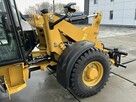 ŁADOWARKA KOŁOWA CATERPILLAR 906 - 6