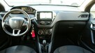 Peugeot 208 - 8