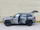 Jeep Grand Cherokee - 8