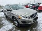 Volvo XC 60 AWD • 244 417 km • uszkodzone • jeździ • okazja - 3