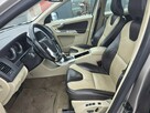 Volvo XC 60 AWD • 244 417 km • uszkodzone • jeździ • okazja - 10